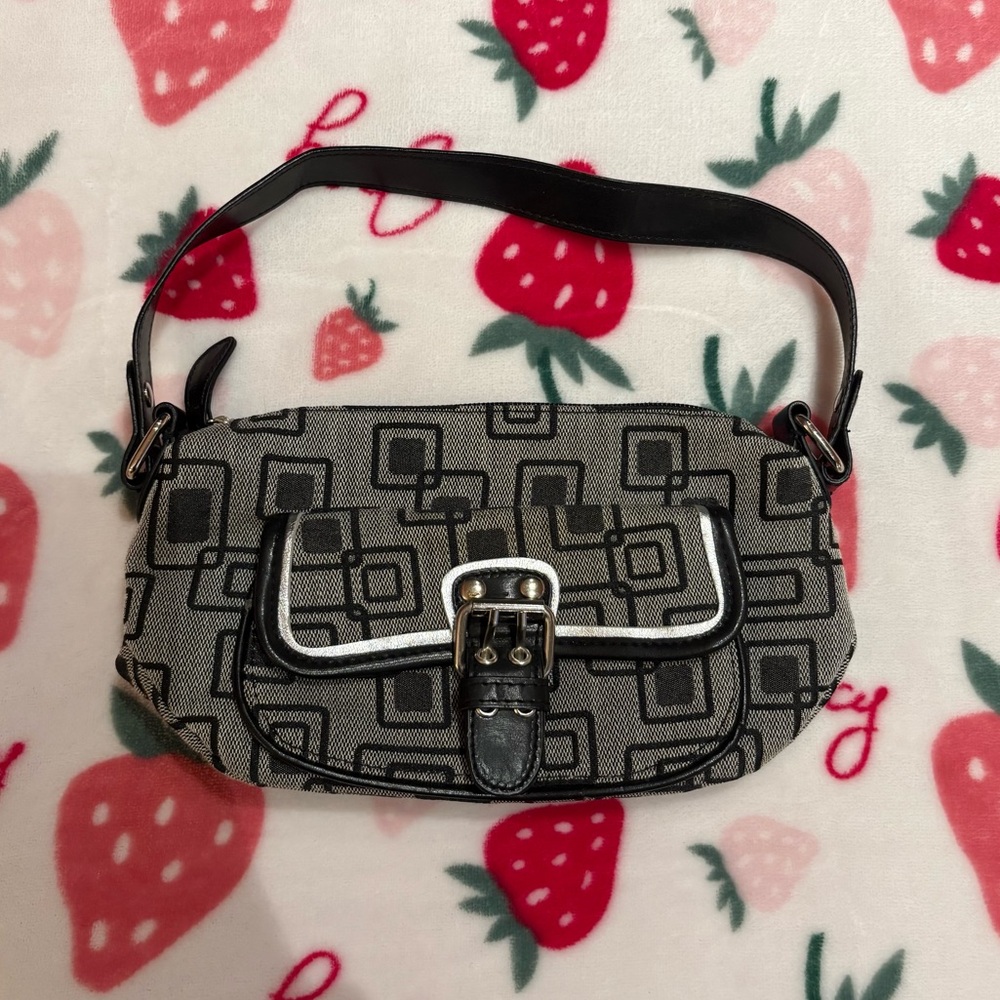 Y2K Geometric Print Shoulder Bag – Black & Grey Baguette Purse w/ Buckle Detail